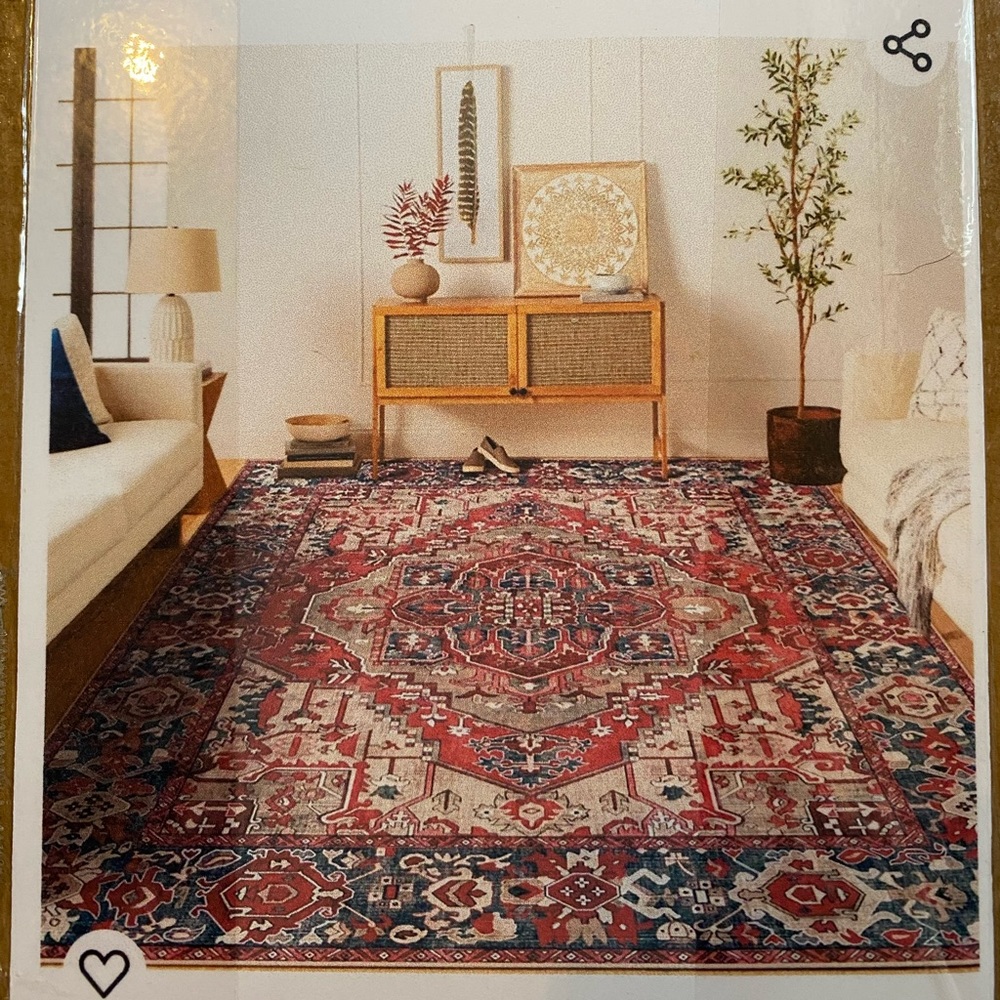 NWT, 5x7 washable, non-slip area rug.  Red with green, and beige color.